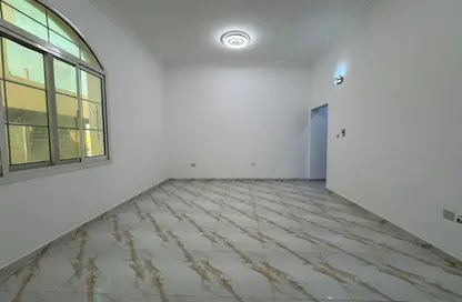 Apartment - 1 Bedroom - 1 Bathroom for rent in Shakhbout City - Abu Dhabi