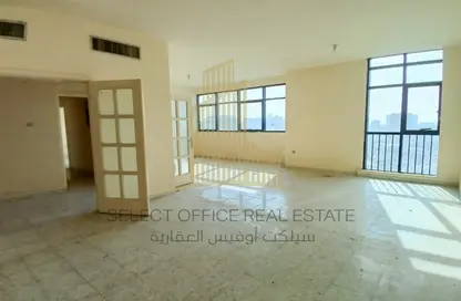 Empty Room image for: Apartment - 3 Bedrooms - 4 Bathrooms for rent in Al Najda Street - Abu Dhabi, Image 1