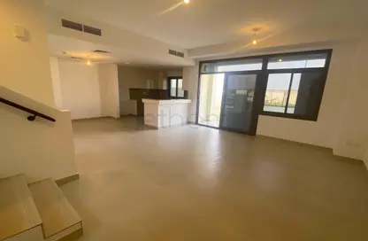 Empty Room image for: Villa - 3 Bedrooms - 4 Bathrooms for rent in Reem Townhouses - Town Square - Dubai, Image 1