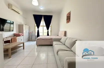 Apartment - Studio - 1 Bathroom for rent in Khalifa City A - Khalifa City - Abu Dhabi