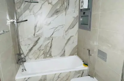 Apartment - 1 Bedroom - 2 Bathrooms for rent in Al Rashidiya Towers - Al Rashidiya - Ajman Downtown - Ajman