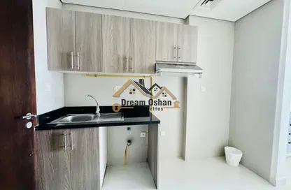 شقة - 1 حمام للايجار في برج عايض - الجداف - دبي شقة - 1 حمام للايجار في برج عايض - الجداف - دبي