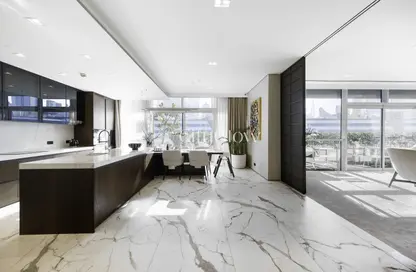 Apartment - 3 Bedrooms - 5 Bathrooms for sale in Building 22 - CityWalk Residential - City Walk - Dubai