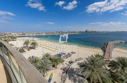 Apartment - 3 Bedrooms - 4 Bathrooms for sale in Tanzanite - Tiara Residences - Palm Jumeirah - Dubai
