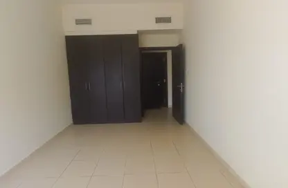 Apartment - 1 Bedroom - 1 Bathroom for rent in Mazaya 9 - Queue Point - Dubai Land - Dubai