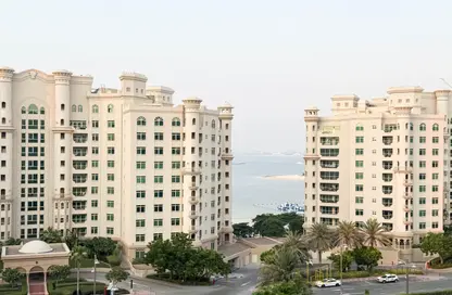 Apartment - 2 Bedrooms - 3 Bathrooms for sale in Al Anbara - Shoreline Apartments - Palm Jumeirah - Dubai