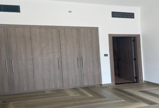 15998420 - Property Image 3