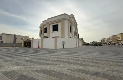 Villa - 6 Bedrooms - 7+ Bathrooms for sale in Al Yasmeen 1 - Al Yasmeen - Ajman