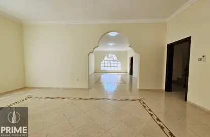 فيلا - 5 غرف نوم - 7 حمامات للايجار في القبيسات - المشرف - أبوظبي