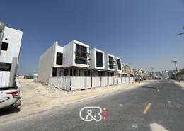 تاون هاوس - 3 غرف نوم - 5 حمامات للبيع في المرحلة الثالثة - الفرجان - دبي