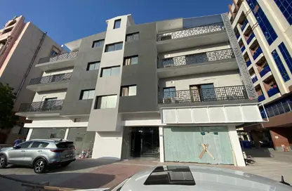 عمارة بالكامل - استوديو - 8 حمامات للبيع في ليوارا 1 - عجمان