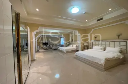Room / Bedroom image for: Hotel  and  Hotel Apartment - 1 Bathroom for rent in Al Hamra Palace Beach Resort - Al Hamra Village - Ras Al Khaimah, Image 1