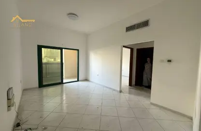Apartment - 1 Bedroom - 1 Bathroom for rent in Al Majaz 1 - Al Majaz - Sharjah Apartment - 1 Bedroom - 1 Bathroom for rent in Al Majaz 1 - Al Majaz - Sharjah