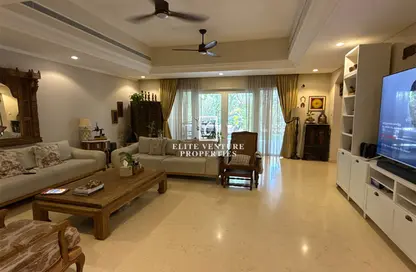 Townhouse - 4 Bedrooms - 5 Bathrooms for rent in Green Community Motor City - Motor City - Dubai