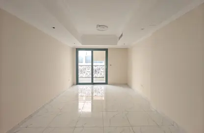 شقة - غرفة نوم - 2 حمامات للايجار في يو أو إس - تجارية مويلح - الشارقة شقة - غرفة نوم - 2 حمامات للايجار في يو أو إس - تجارية مويلح - الشارقة