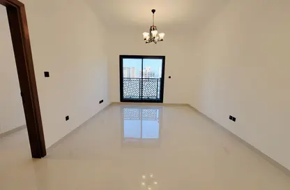 شقة - غرفة نوم - 2 حمامات للايجار في جداف فيوز - الجداف - دبي