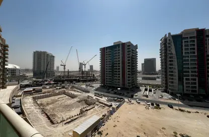 شقة - غرفة نوم - 2 حمامات للايجار في مساكن النخبة رقم 1 - مساكن النخبة الرياضية - مدينة دبي الرياضية - دبي