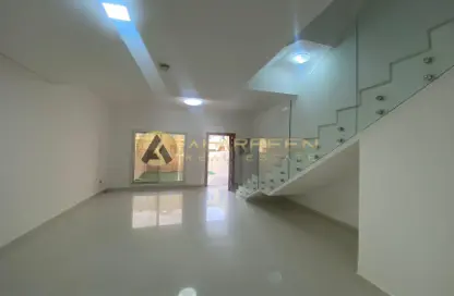 Villa - 3 Bedrooms - 5 Bathrooms for rent in District 14 - Jumeirah Village Circle - Dubai