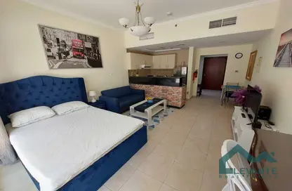 Apartment - Studio - 1 Bathroom for sale in Burj Al Nujoom - Downtown Dubai - Dubai