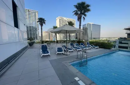 Apartment - 1 Bedroom - 2 Bathrooms for rent in SOL Bay - Business Bay - Dubai
