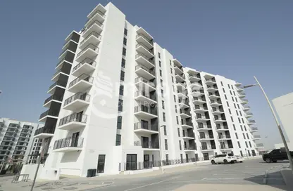 Apartment - Studio - 1 Bathroom for sale in Waters Edge - Yas Island - Abu Dhabi