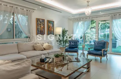 Villa - 4 Bedrooms - 5 Bathrooms for rent in Villa Lantana 2 - Villa Lantana - Dubai Science Park - Dubai