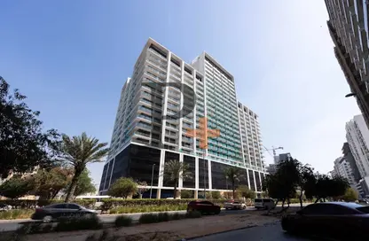 Apartment - Studio - 1 Bathroom for rent in Binghatti Azure - Jumeirah Village Circle - Dubai