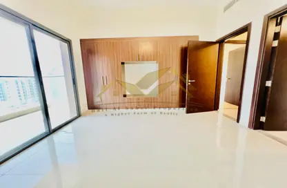 Apartment - 3 Bedrooms - 4 Bathrooms for rent in Jumeirah Garden City - Al Satwa - Dubai