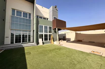 Villa - 5 Bedrooms - 7 Bathrooms for rent in Al Tay commercial - Al Tai - Sharjah