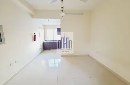 Apartment - Studio - 1 Bathroom for rent in Fire Station Road - Muwaileh - Sharjah