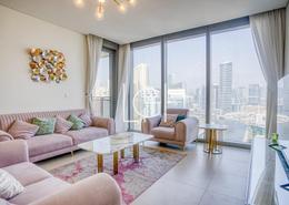 Living Room image for: Apartment - 2 bedrooms - 3 bathrooms for rent in 5242 Tower 2 - 5242 - Dubai Marina - Dubai, Image 1