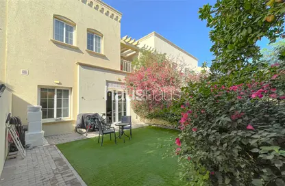 فيلا - 2 غرف نوم - 3 حمامات للبيع في الينابيع 9 - الينابيع - دبي