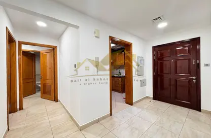 Apartment - 2 Bedrooms - 3 Bathrooms for rent in Al Karama Sqaure - Al Karama - Dubai