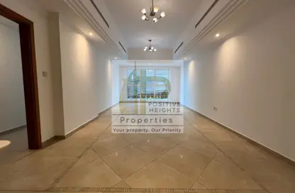 Apartment - 1 Bedroom - 2 Bathrooms for rent in Bin Khalid Building - Al Barsha 1 - Al Barsha - Dubai