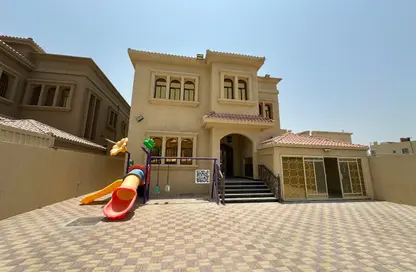 فيلا - 5 غرف نوم - 7 حمامات للايجار في 1 المويهات - المويهات - عجمان