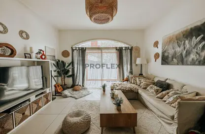 Apartment - 1 Bedroom - 2 Bathrooms for sale in Waterfall District - Al Ghadeer - Abu Dhabi