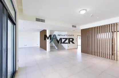 Villa - 4 Bedrooms - 5 Bathrooms for rent in West Yas - Yas Island - Abu Dhabi