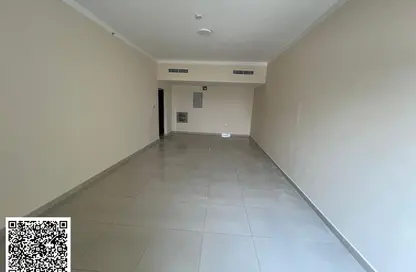 Apartment - 3 Bedrooms - 3 Bathrooms for rent in Al Jurf 2 - Al Jurf - Ajman Downtown - Ajman