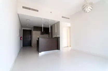 شقة - 2 غرف نوم - 2 حمامات للايجار في كابا أكا 1 - دبي الجنوب (مركز دبي العالمي) - دبي
