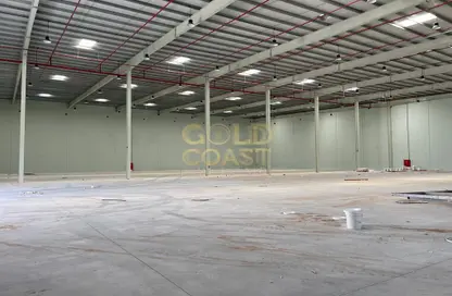 Warehouse - Studio - 2 Bathrooms for rent in Umm Al Thuoob - Umm Al Quwain