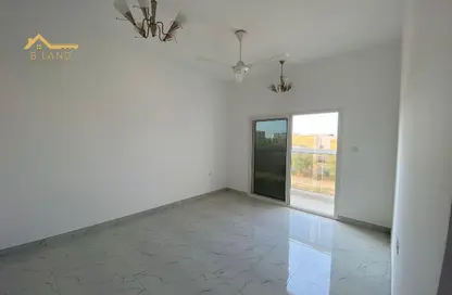 شقة - غرفة نوم - 2 حمامات للايجار في 2 المويهات - المويهات - عجمان