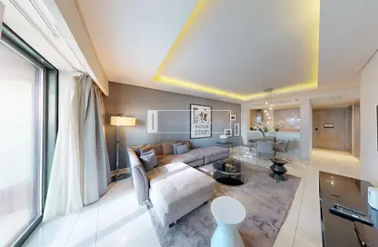 صورة لـ غرفة المعيشة شقة - غرفة نوم - 2 حمامات للايجار في تاور D - داماك تاورز من باراماونت - الخليج التجاري - دبي ، صورة رقم 1