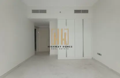 Apartment - 2 Bedrooms - 3 Bathrooms for rent in Muwailih Building - Muwaileh - Sharjah