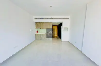 شقة - 1 حمام للايجار في زهور 3 - الزاهية - تجارية مويلح - الشارقة