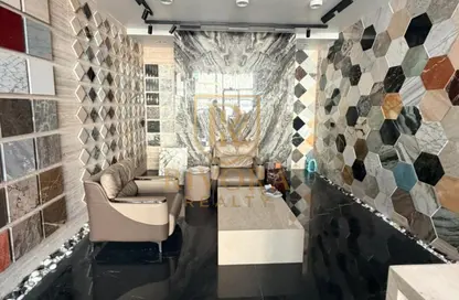 Shop - Studio for rent in Lamcy Residence - Oud Metha - Bur Dubai - Dubai