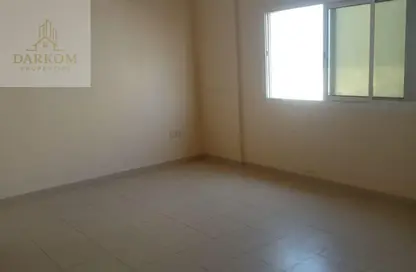 شقة - 2 غرف نوم - 2 حمامات للايجار في برج الكورنيش - طريق كورنيش عجمان - عجمان