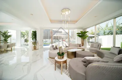 Villa - 5 Bedrooms - 5 Bathrooms for sale in Garden Homes Frond A - Garden Homes - Palm Jumeirah - Dubai