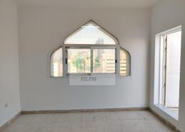 صورةغرفة فارغة لـ: بنتهاوس - 2 غرف نوم - 2 حمامات للكراء في المشرف - أبوظبي, صورة 1