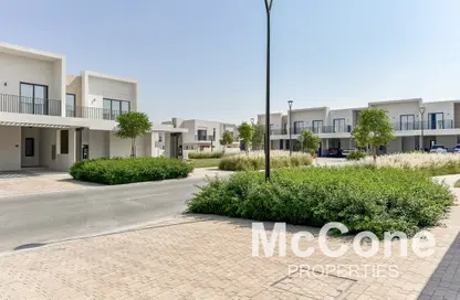 Townhouse - 3 Bedrooms - 4 Bathrooms for rent in Greenviews 2 - EMAAR South - Dubai South (Dubai World Central) - Dubai