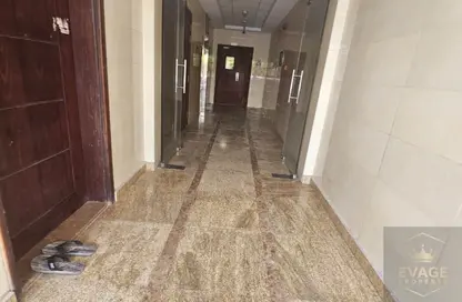 عمارة بالكامل - استوديو - 8 حمامات للبيع في ليوارا 1 - عجمان